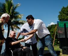 Foto de entrega da nova estrutura da Ilha das Cobras