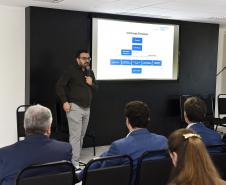 Foto de reunião do Fórum Circular