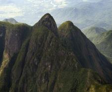 Foto de montanha do Paraná