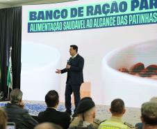 Foto de solenidade com autoridades