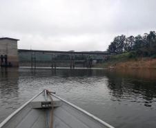 Foto da represa do Capivari