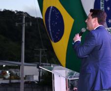 Foto de cerimônia da inauguração da Ponte de Guaratuba