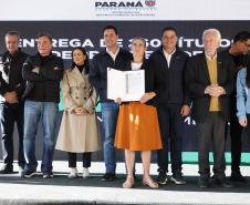 Foto de solenidade com autoridades