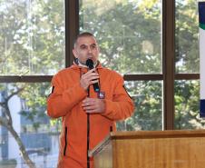 Foto de autoridades em evento