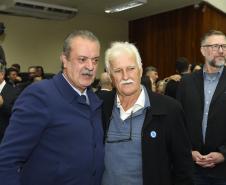 Foto de homenagem ao secretário Everton