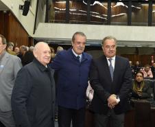 Foto de homenagem ao secretário Everton