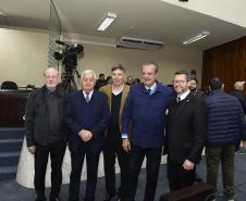 Foto de homenagem ao secretário Everton