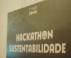 Foto de reunião do Hackaton de Sustentabilidade