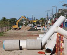 Foto de obras da orla de Pontal do Paraná