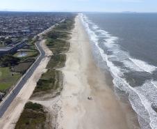 Foto de reformas de orlas no litoral paranaense