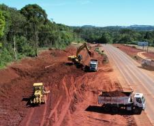 Foto de obras de duplicação de rodovia