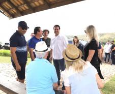 O governador Carlos Massa Ratinho Junior prestigiou a 1ª Revoada de Balões que aconteceu neste domingo (13). Objetivo do evento experimental foi mostrar a viabilidade de se implantar voos permanentes no local, mais uma atração para conquistar visitantes e fomentar o turismo e a economia local.
