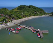 Governador autoriza início das obras dos trapiches da Ilha do Mel
