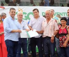 Estado regulariza terras de agricultores de Ribeirão Claro