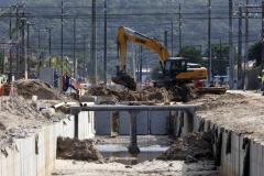 Obras de micro e macrodrenagem no municipio de Matinhos, que vão acabar com as enchentes e alagamentos nas ruas.. secretário do IAT Everton Luiz da Costa Souza deu coletiva para a imprensa no local das obras na praia de Caioba.