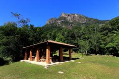 Foto de área de camping do Parque Pico Marumbi