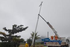 Foto de obras dos superspostes da orla de Matinhos