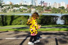 Foto de dia ensolarado em Parque do Paraná