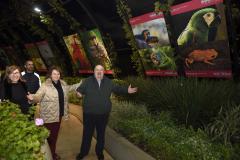 Foto do Secretário Rafael Greca durante exposição