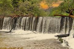 Foto de barragem paranaense