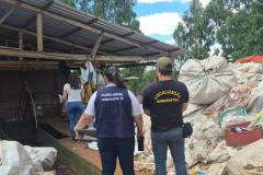 Operação em Laranjeiras do Sul aplica R$ 50 mil em multas por depósitos irregulares