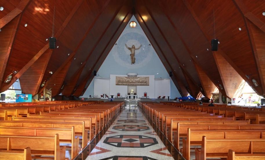 Santuários e celebrações compõem o turismo religioso do Paraná