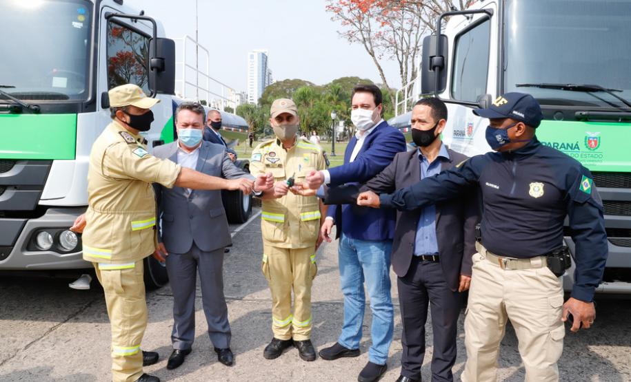 Paraná reforça equipe dos bombeiros contra incêndios no Pantanal