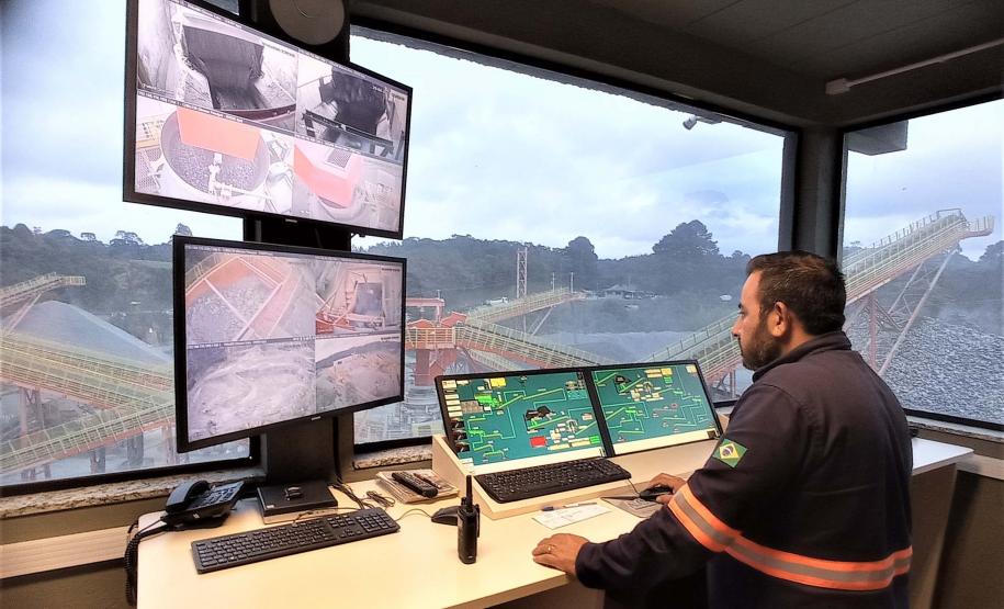 O Governo do Estado e mais de 183 municípios paranaenses receberam, em 2022, R$ 112,45 milhões por Compensação Financeira pela Exploração de Recursos Minerais (CFEM) e royalties pela exploração de petróleo e gás.