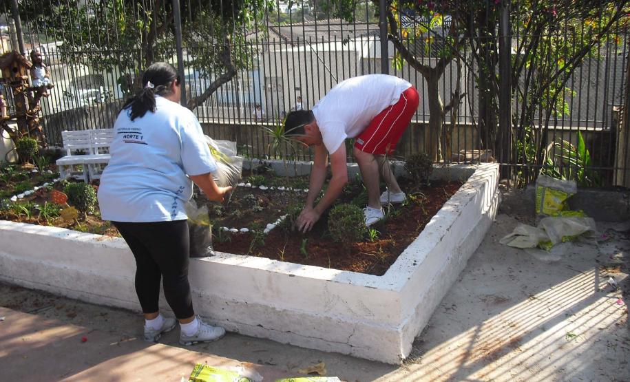 IAT oferece em parceria com o SENAC dois cursos gratuitos de capacitação: Espanhol Básico I e Técnicas Básicas de Jardinagem e Tratamento de Piscinas