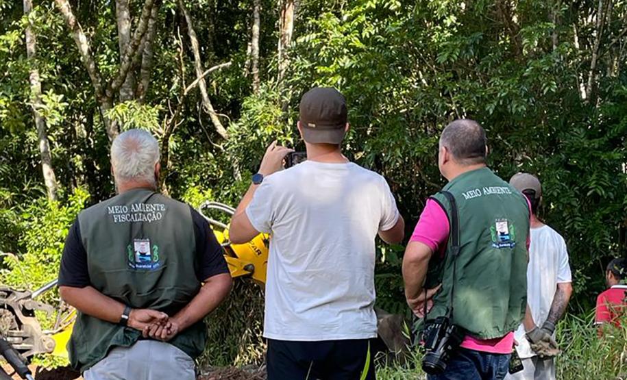 IAT colocou em prática um plano semanal de monitoramento e fiscalização de áreas urbanas e de proteção ambiental desmatadas irregularmente em Guaratuba, no Litoral