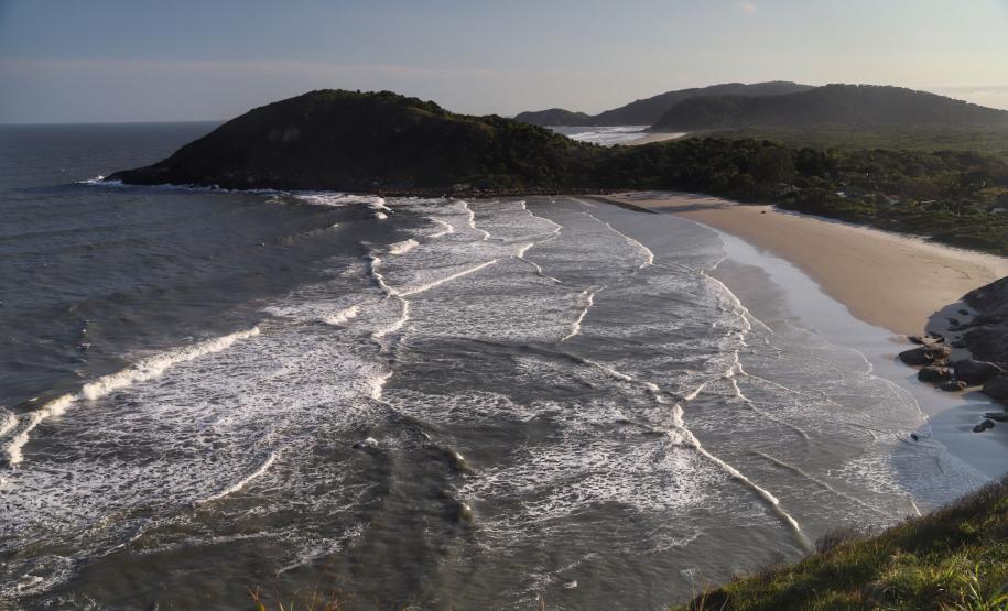 De acordo com levantamento da Diretoria de Patrimônio Natural do Instituto Água e Terra (IAT), 209.812 mil turistas passaram pelos complexos ambientais do Paraná nos primeiros quatro meses de 2023