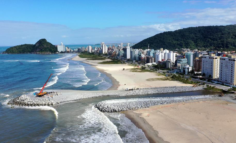 Foto da orla de matinhos