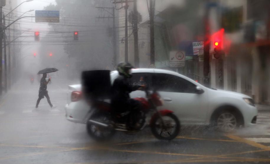 Governo apresenta relatório sobre impactos das mudanças climáticas no Paraná