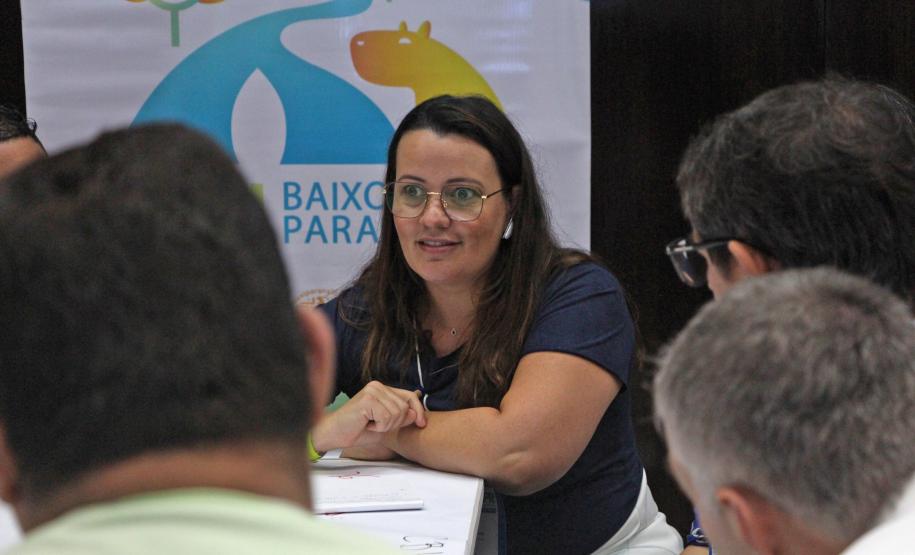 Foto de mulher conversando