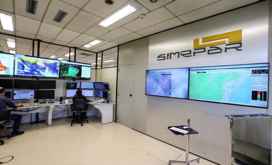 Foto de sede de operações do Simepar