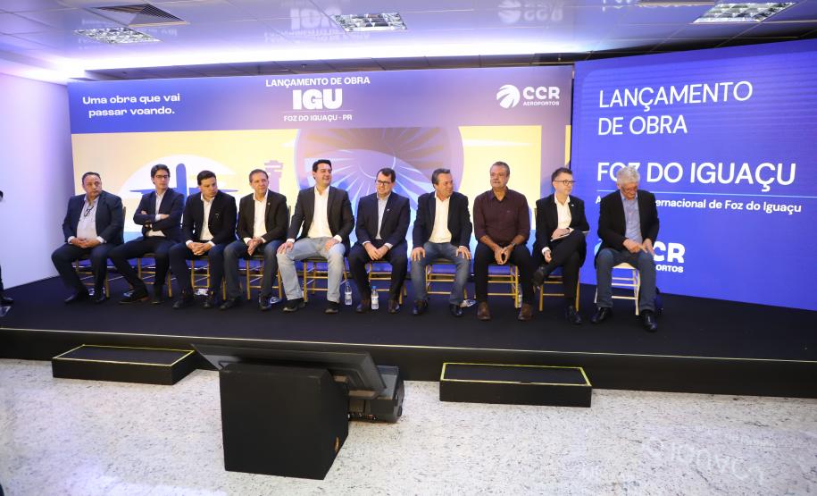 O governador Carlos Massa Ratinho Junior participou nesta terça-feira (19) do evento de início das obras de ampliação do Aeroporto Internacional de Foz do Iguaçu – Cataratas, no Oeste.