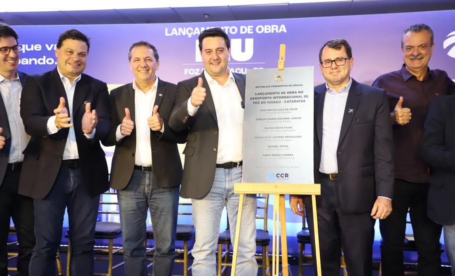 O governador Carlos Massa Ratinho Junior participou nesta terça-feira (19) do evento de início das obras de ampliação do Aeroporto Internacional de Foz do Iguaçu – Cataratas, no Oeste.