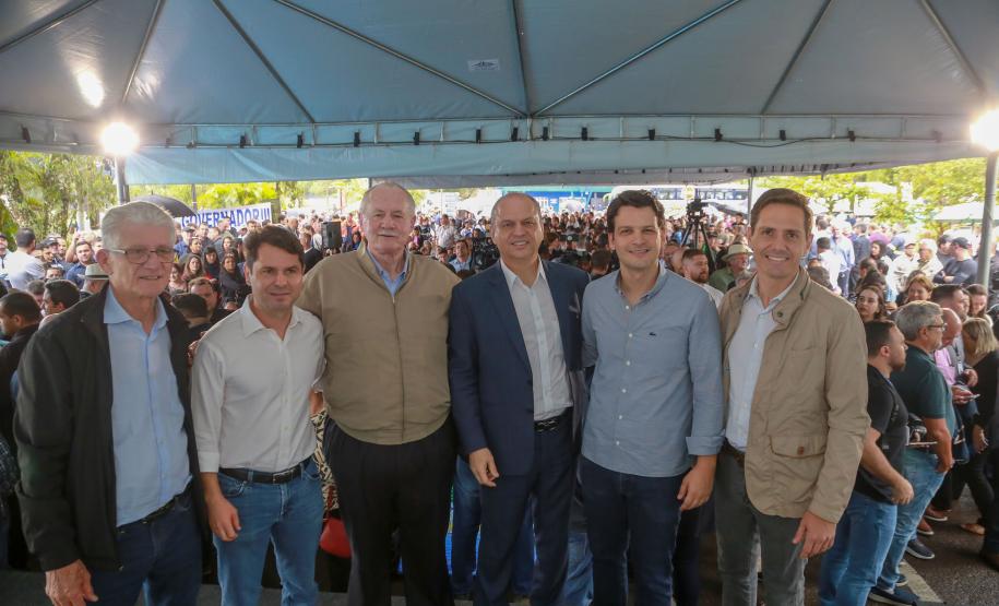 Aliados posando para foto