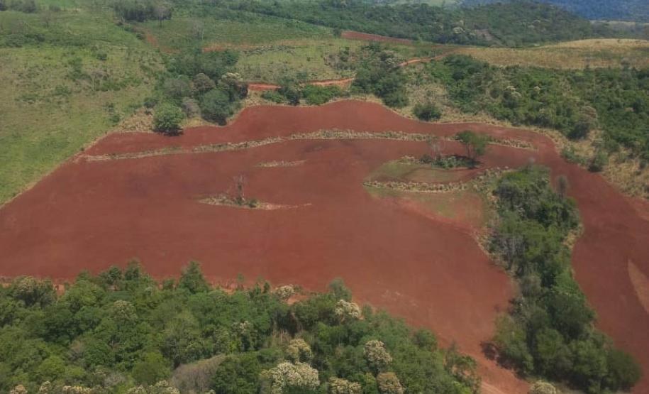 Foto de área desmatada