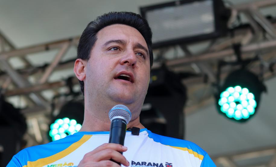 Governador Carlos Massa Ratinho Junior em pronunciamento no evento