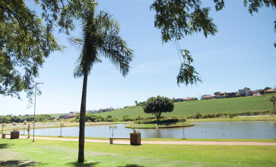 Foto de lago do parque