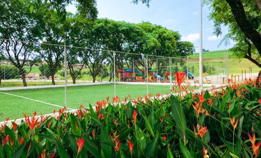 Foto de quadra de esportes do parque