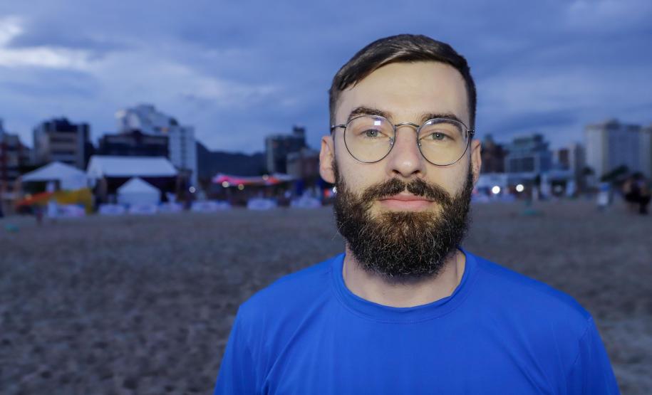 Banhista posando para foto