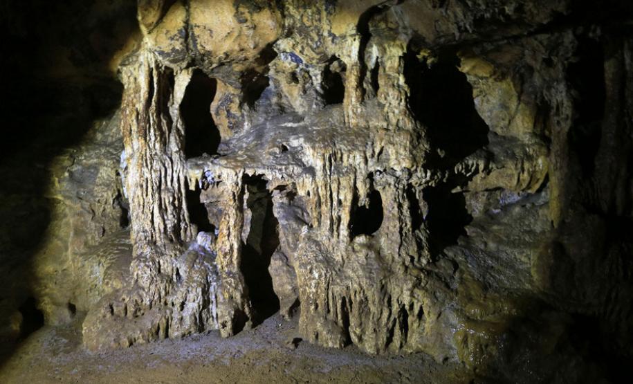 Foto da gruta dos jesuítas
