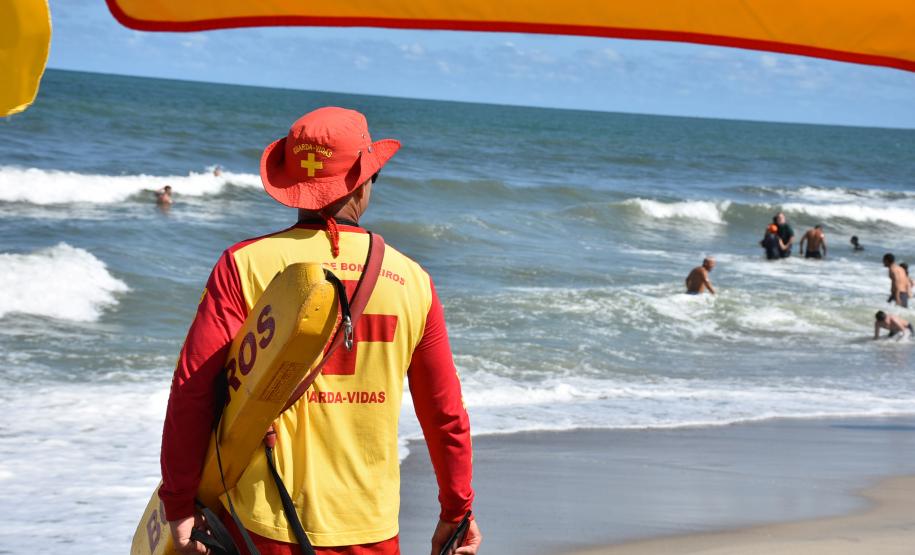 Foto de salva-vidas em praia