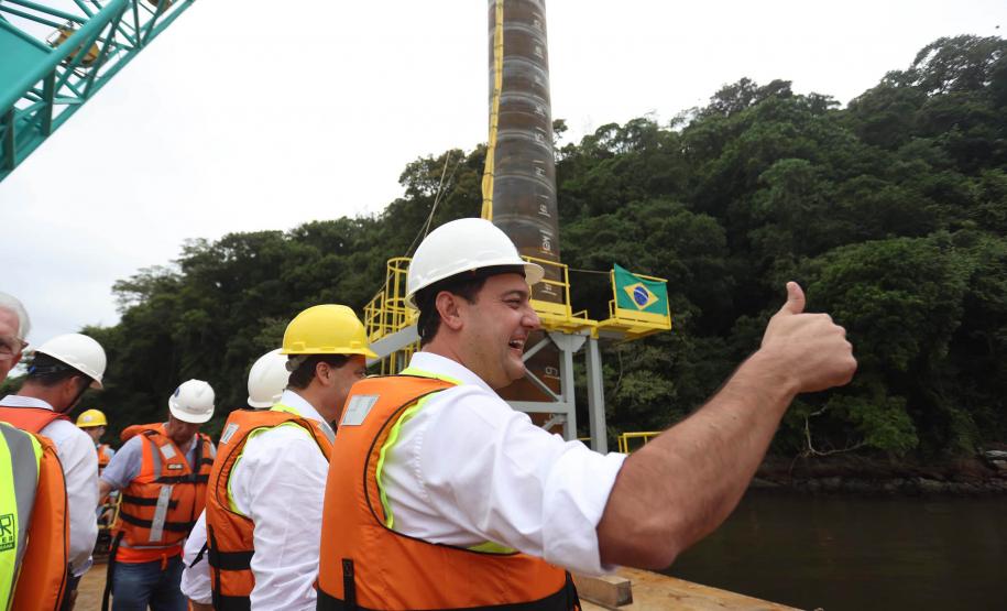 Comitiva governamental em Guaratuba