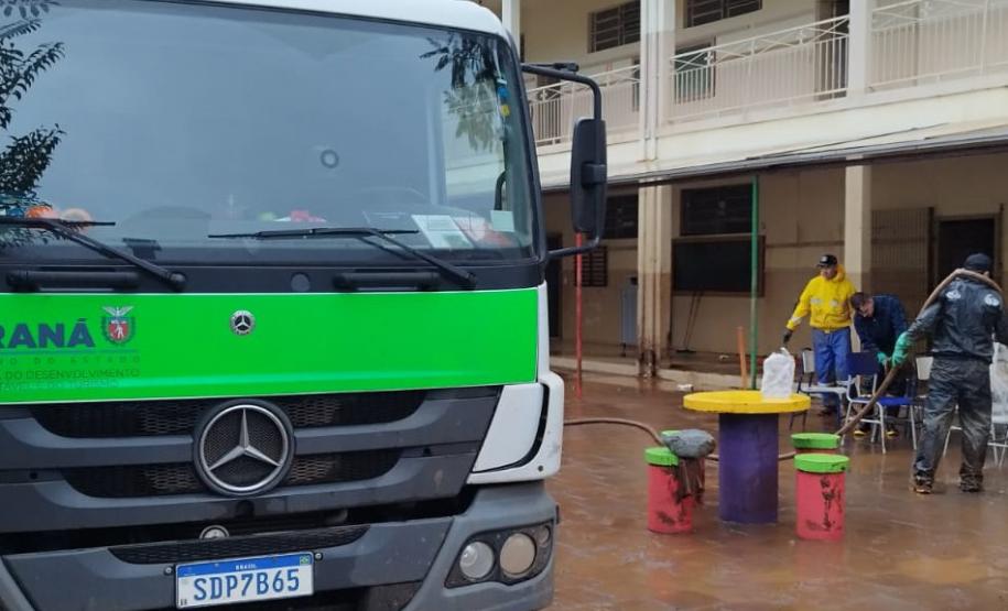 CAMINHÃO EM AÇÃO NO RS