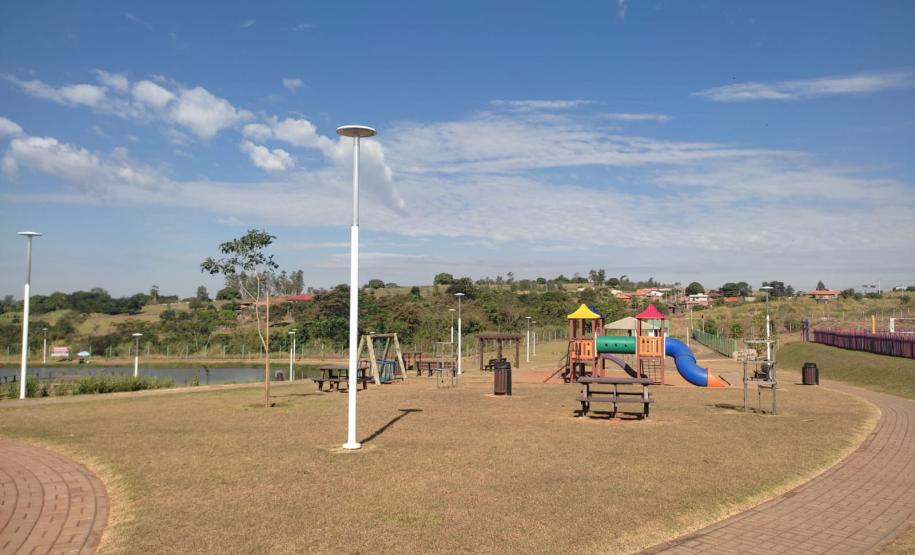 PARQUE COM VISÃO A NÍVEL DO SOLO