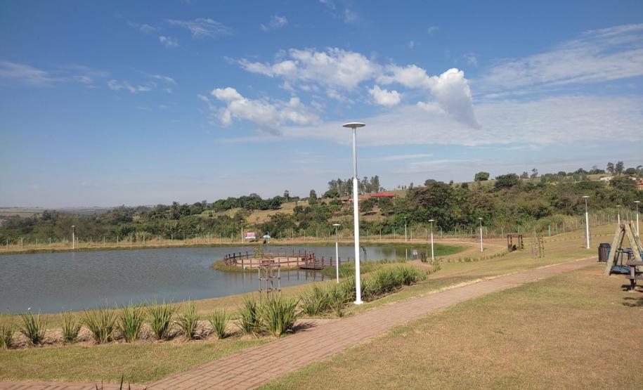 PARQUE COM VISÃO A NÍVEL DO SOLO