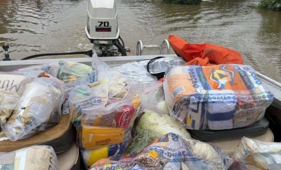 SUPRIMENTOS EM UM BARCO